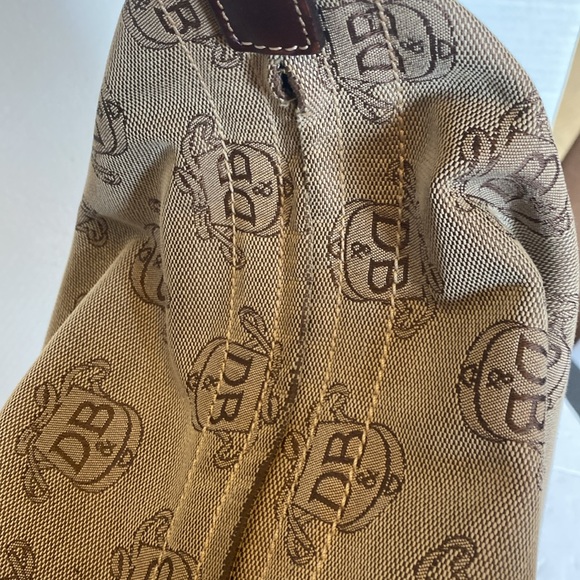 Vintage Dooney and Burke hobo bag. - Picture 5 of 16